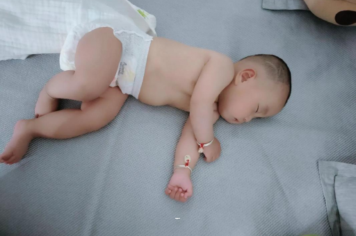 宁德宝宝奶量标准